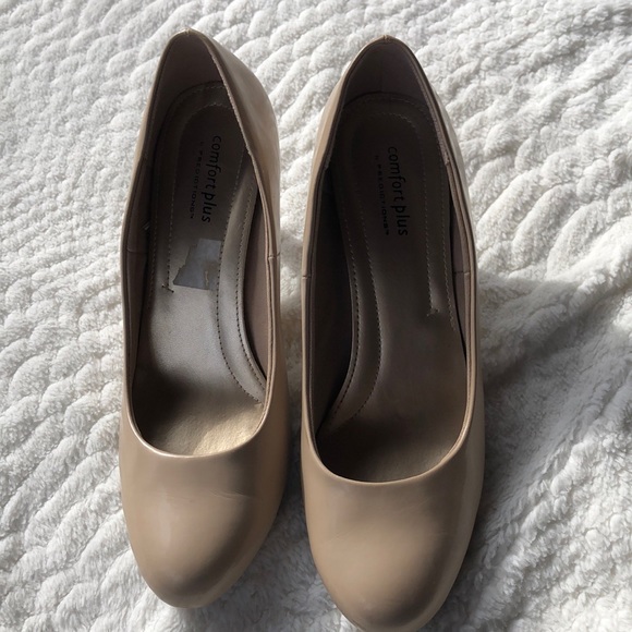 Comfort Plus Tan Heels - Picture 3 of 4